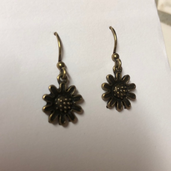 Handmade ❤️ Bronze Flower Earrings - Picture 2 of 3